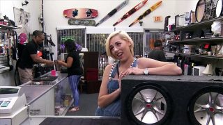 XXX PAWN – Stevie Sixx Sells Her BF’s Bass Amp For Cash, And Her Ass Too