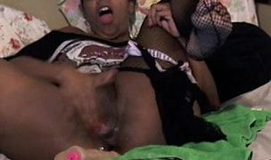 this pussy needs to squirt squirt Featuring Goddess Tipton