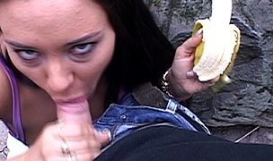 her mouth enjoys a drizzling! Featuring Valentina Velasques, Ricardo Bell