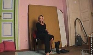 smooth operator gets leggy! Featuring Greta