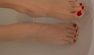 toes in the tub Featuring Chloe Toy